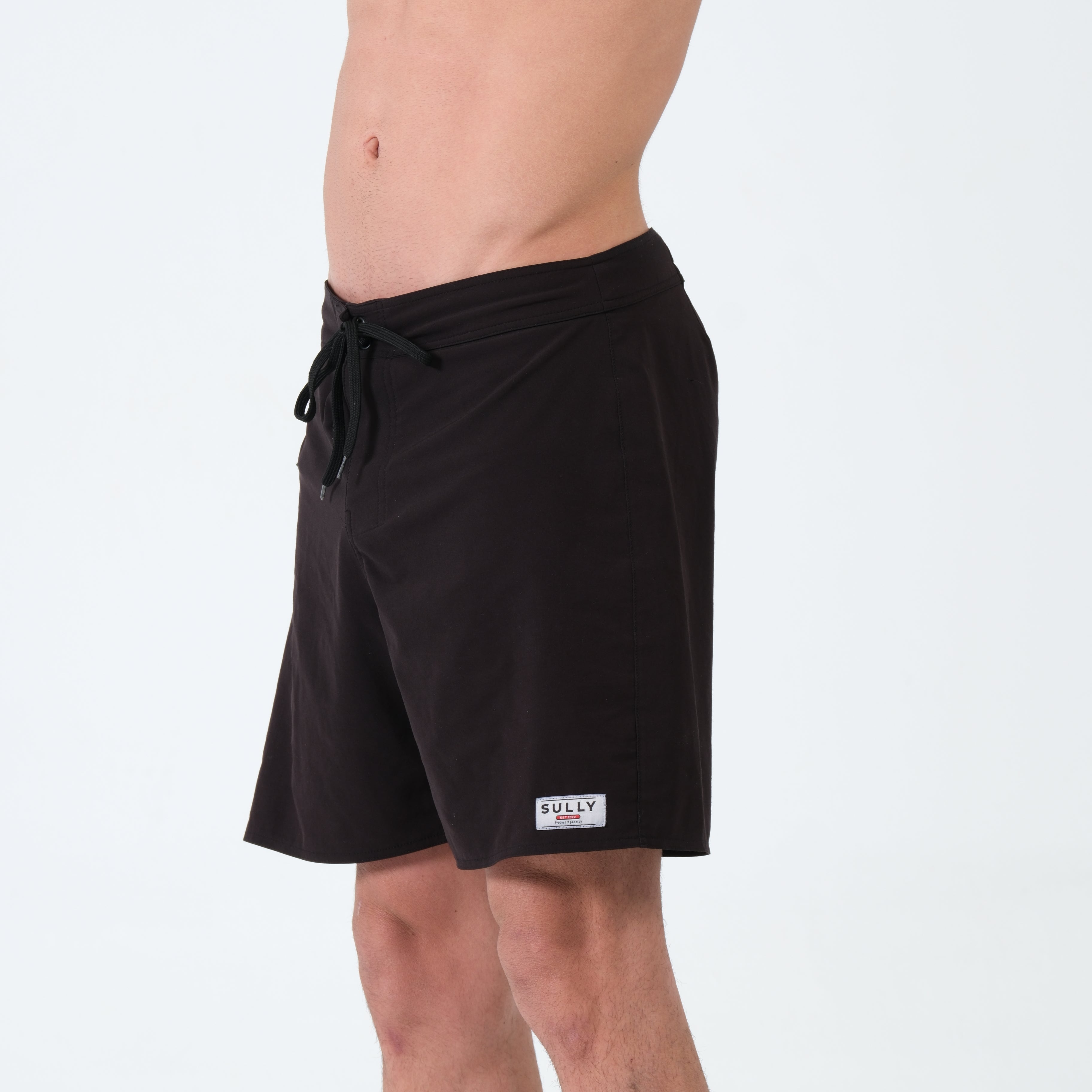 BLACK BOARDSHORTS